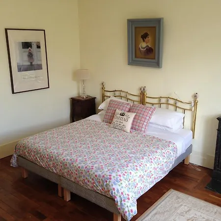 Chateau De La Lanette 게스트하우스 4*